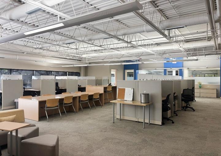 The building and its setting — 1161 Lake Cook Rd