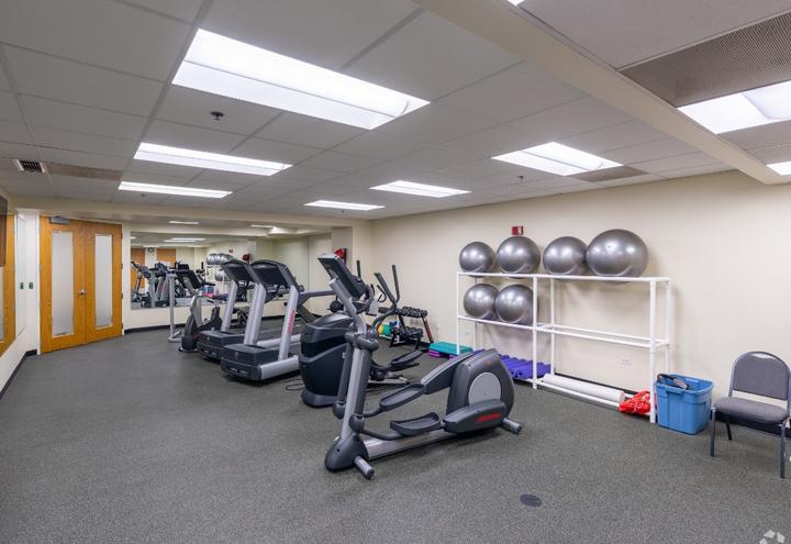 The building and its setting — 1650 Lake Cook Rd