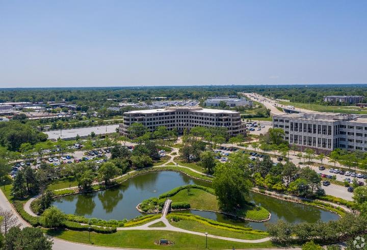 The building and its setting — 1751 Lake Cook Rd