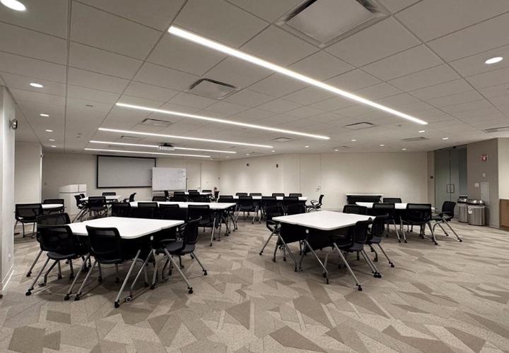 The building and its setting — 1751 Lake Cook Rd