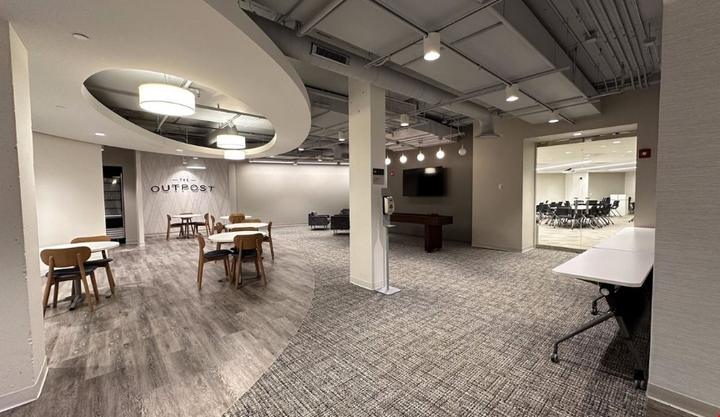 The building and its setting — 1751 Lake Cook Rd