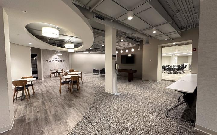 The building and its setting — 1751 Lake Cook Rd
