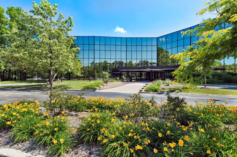 2345 Waukegan Rd, Bannockburn