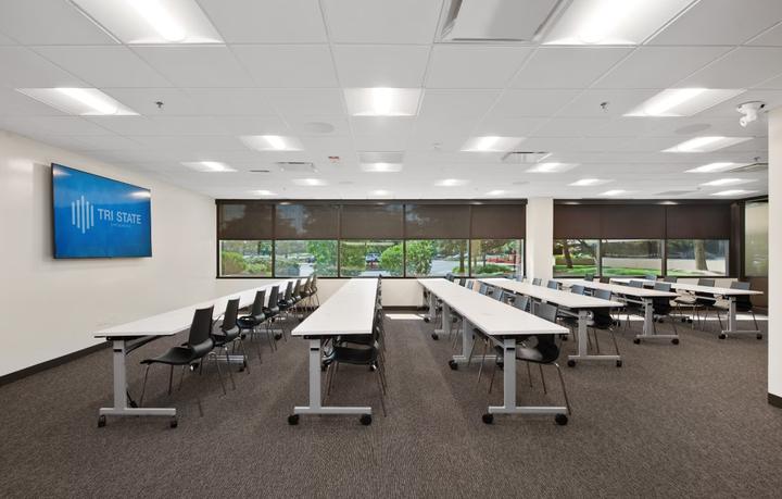 The building and its setting — 300 Tri State International