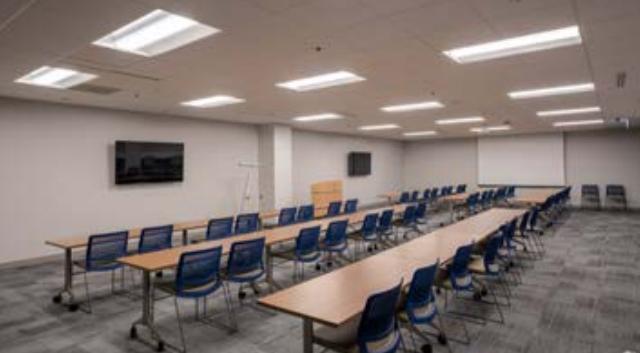 The building and its setting — 400 Skokie Blvd