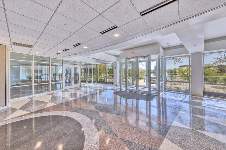 The building and its setting — 544 Lakeview Pkwy