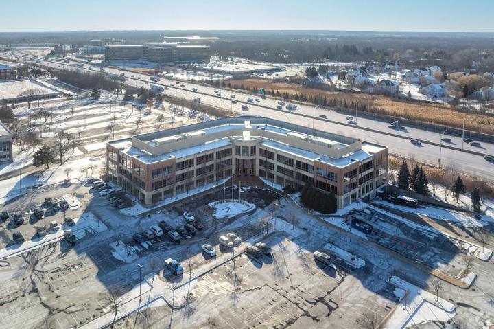 The building and its setting — 600 N Field Dr